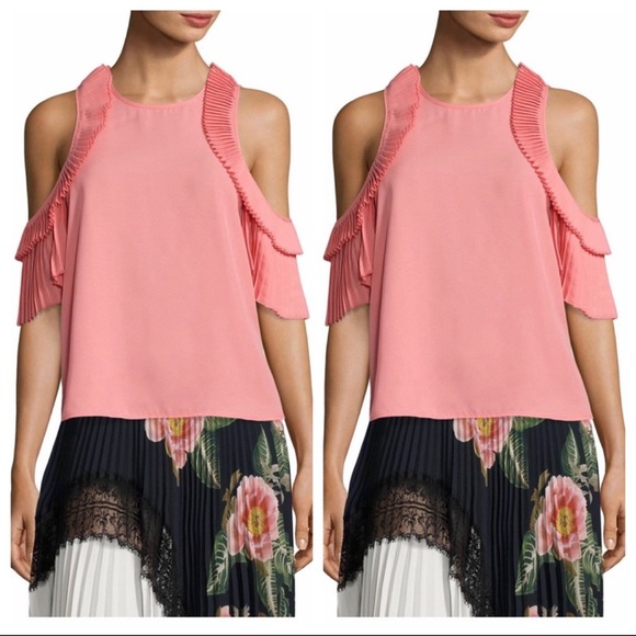 Delfi Collective top. Size M - Picture 3 of 7